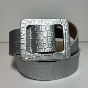 Betsey Johnson Silver Wide Leather Belt Size Medium Statement Reptile Embossed